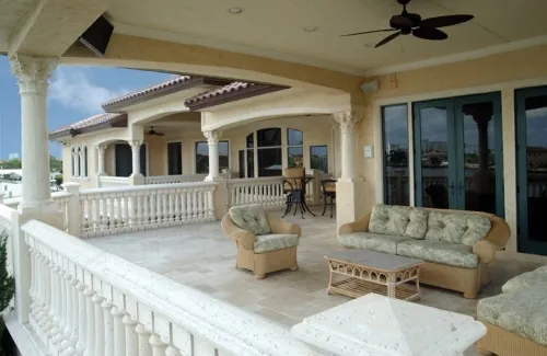 Luxury House Plan with Deck Luxury House Plan with Deck
