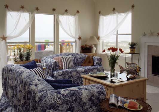 beach cottage living area